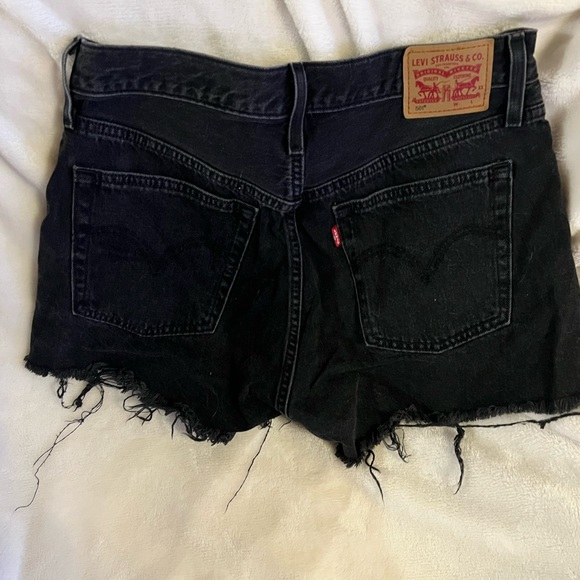 Levi’s 501 Black Distressed High-waist Shorts - Picture 2 of 3